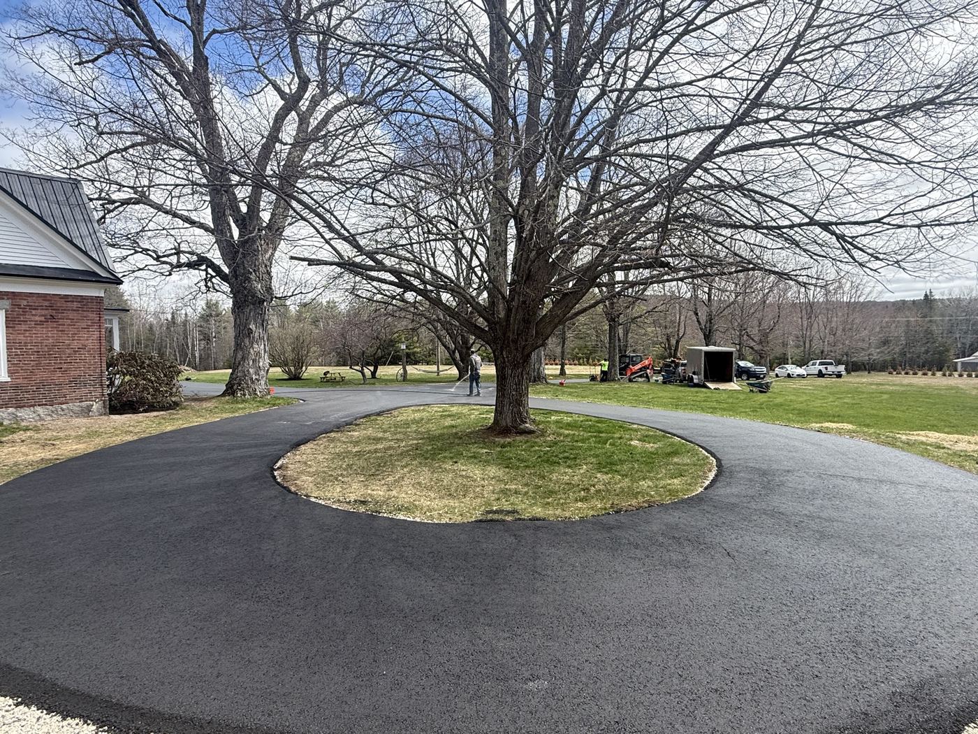 Circular driveway around a tree